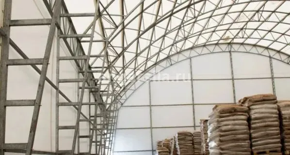 картинка-ссылка на статью: Какой ангар сложнее монтировать: каркасный или бескаркасный?